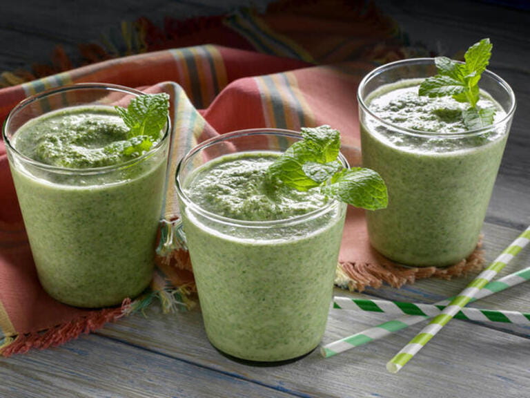 Thin mint smoothie